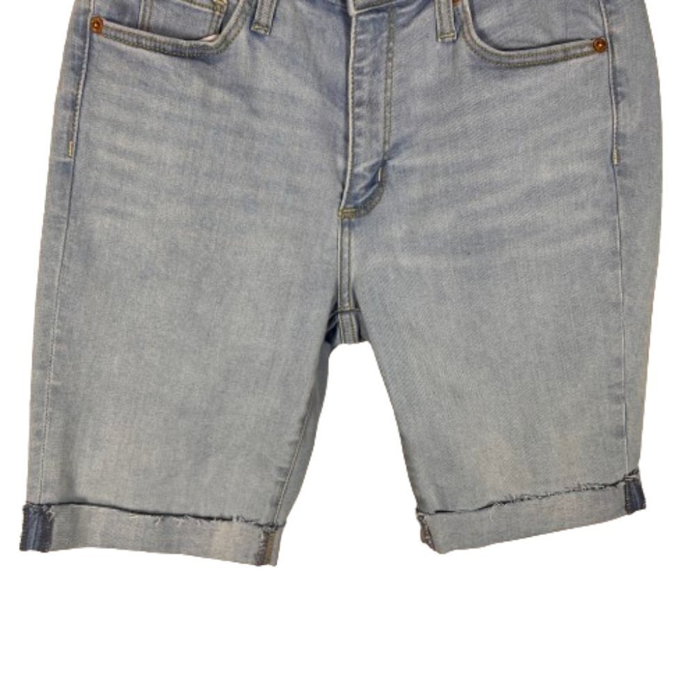 Universal Thread Womens Jean Shorts Bermuda High Rise Light Wash Denim Size‎ 2 - Picture 3 of 7